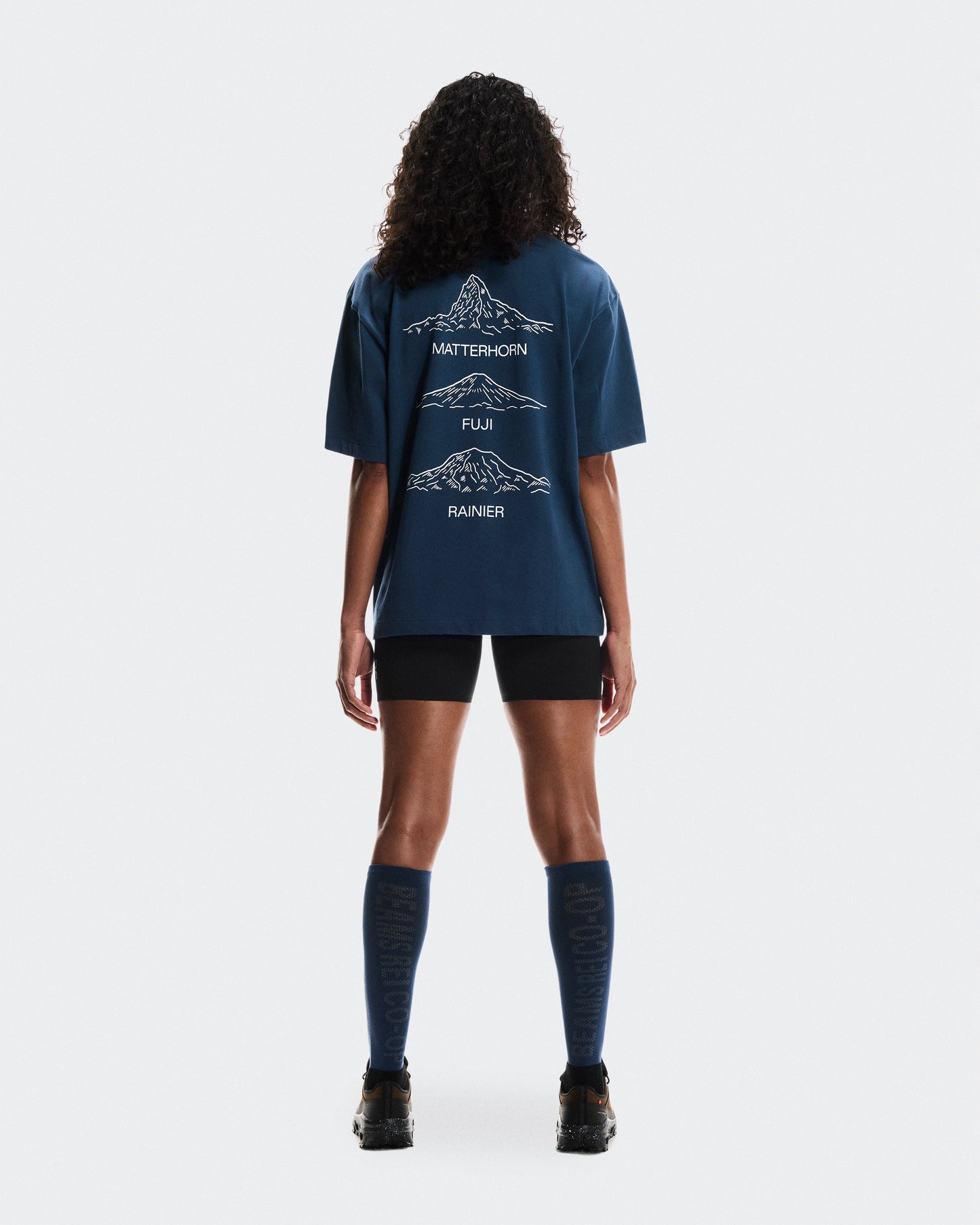 On xOver BEAMS xOver REI 三方聯名Tee