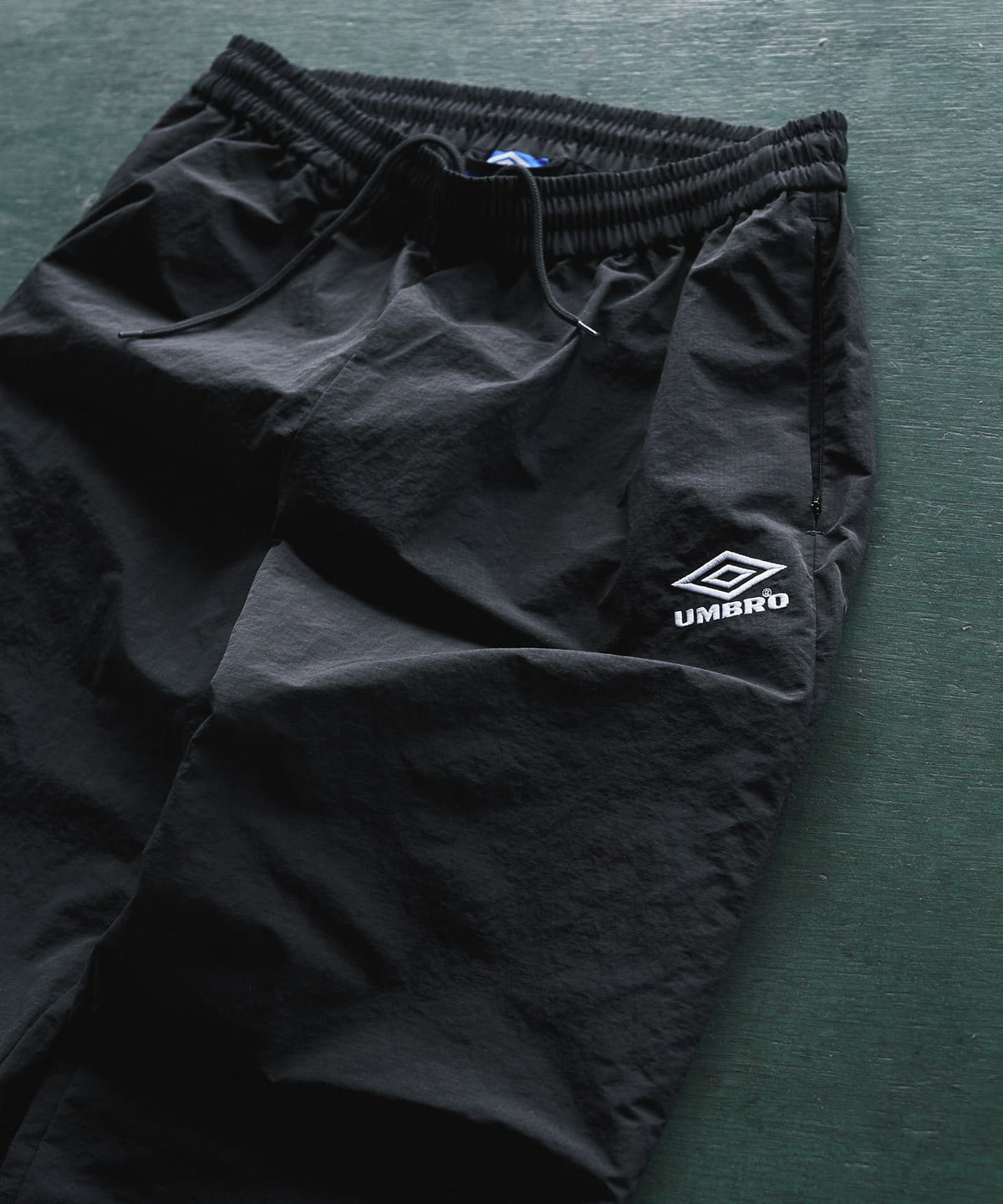 Umbro xOver URBAN RESEARCH DOORS - RS運動褲 (黑色)