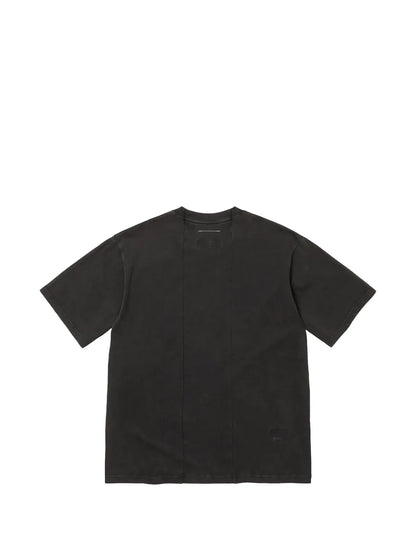 Supreme xOver MM6 Maison Margiela - SPLIT GRAPHIC TOP Tee (黑色)