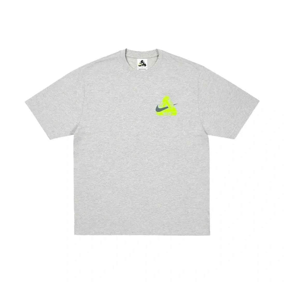 PALACE xOver Nike - Tri Swoosh Tee (淺灰色)