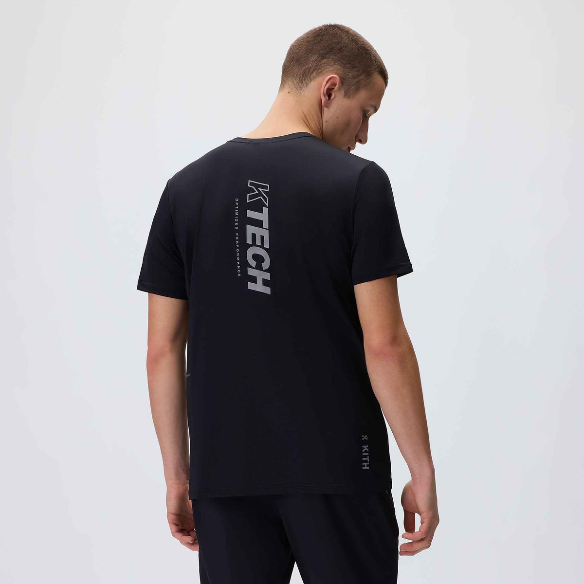 Kith xOver On - Core Tee (黑色)
