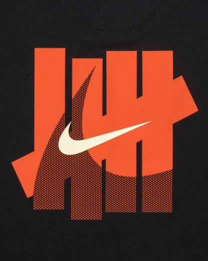 UNDEFEATED xOver Nike - ACTP X NIKE NRG PRIMARY 短袖 Tee (黑色)