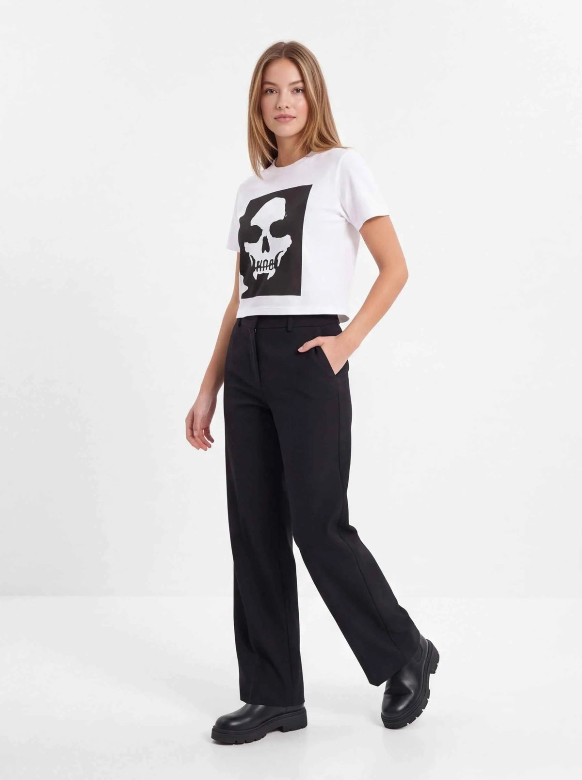 Supreme xOver Number (N)ine - Manson Tee (白色)