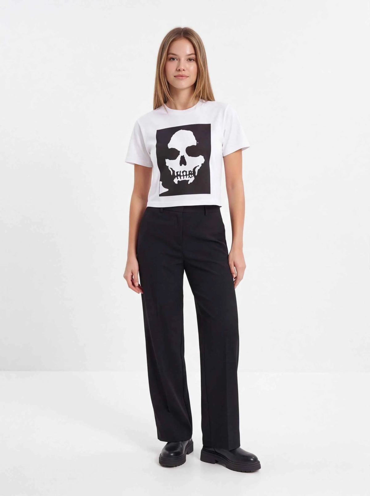 Supreme xOver Number (N)ine - Manson Tee (白色)