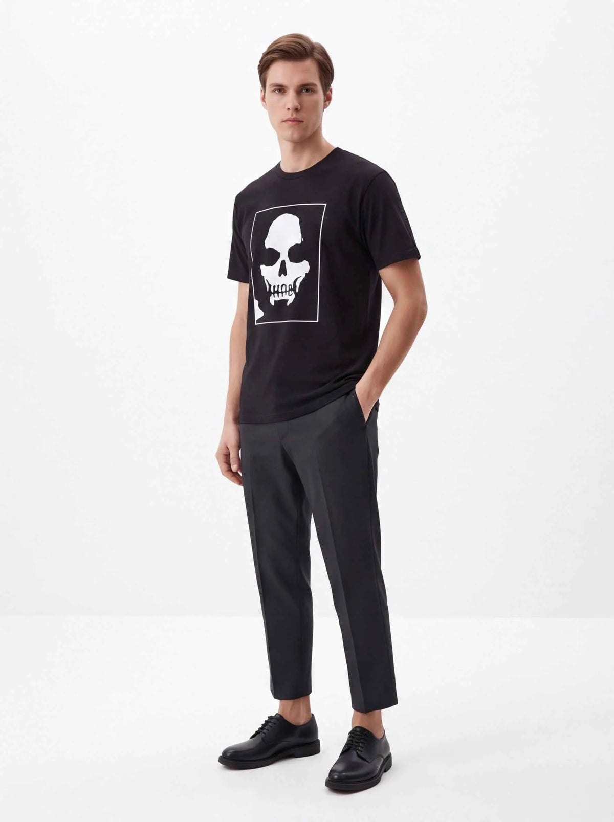 Supreme xOver Number (N)ine - Manson Tee (黑色)
