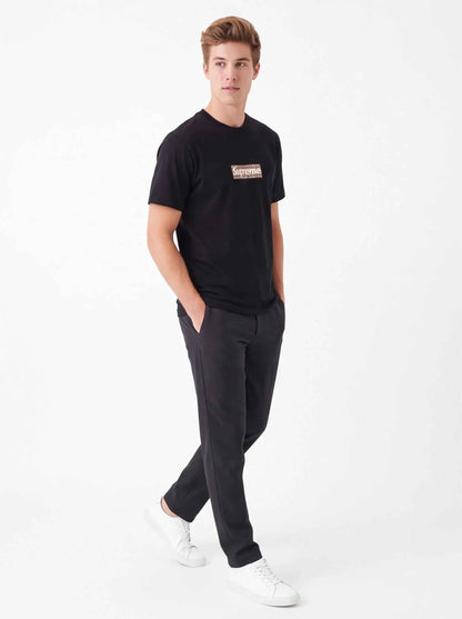 Supreme xOver Burberry - Box Logo Tee (黑色)